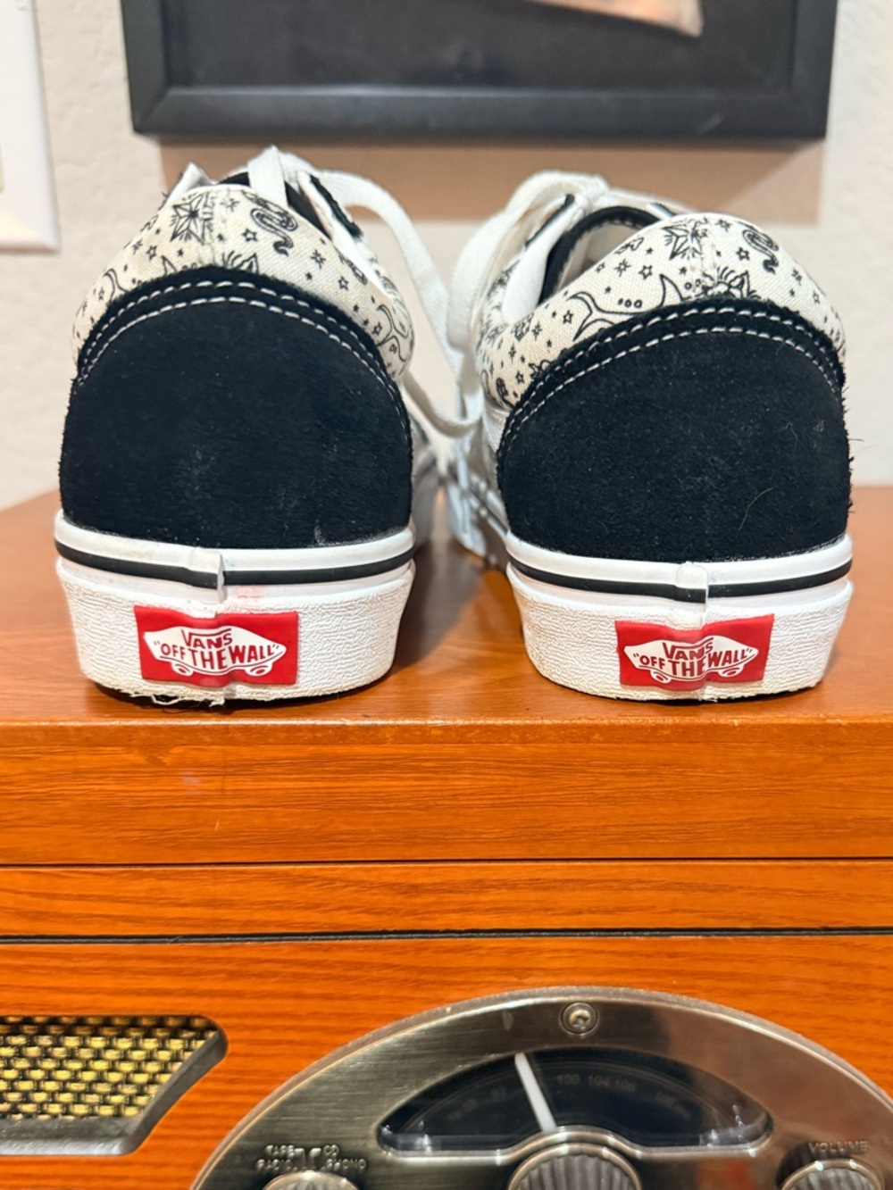 Vans Old Skool Black&White Suede Canvas Skate Shoes Womens 8.5 skulls tattoo - Picture 4 of 5